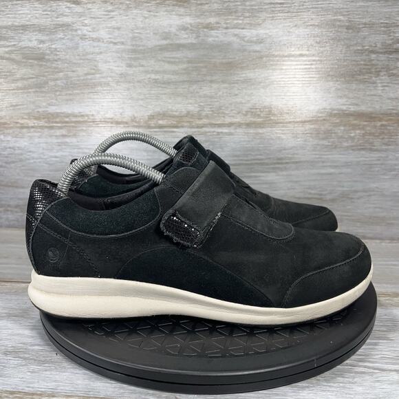 Clarks Womens Un Adorn Lo Unstructured Black Suede Comfort Sneakers Size 10 - Picture 3 of 9